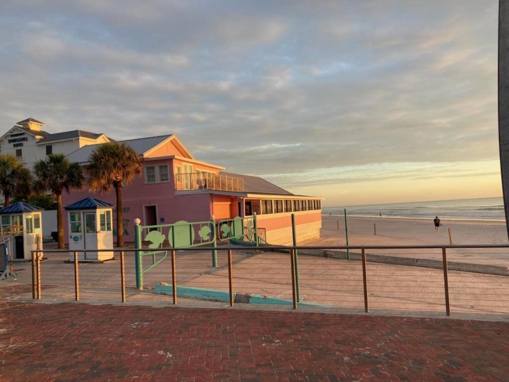 Seahorse Inn New Smyrna Beach Bagian luar foto